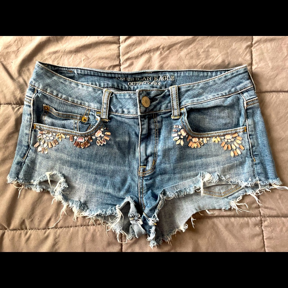 American eagle embezzled jean shorts